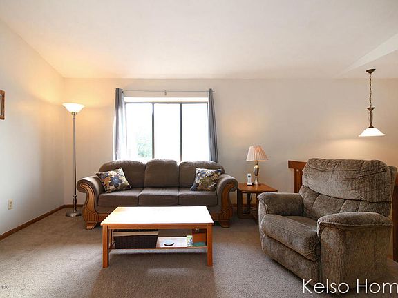3rd image of 3359 Statesman Ct NE