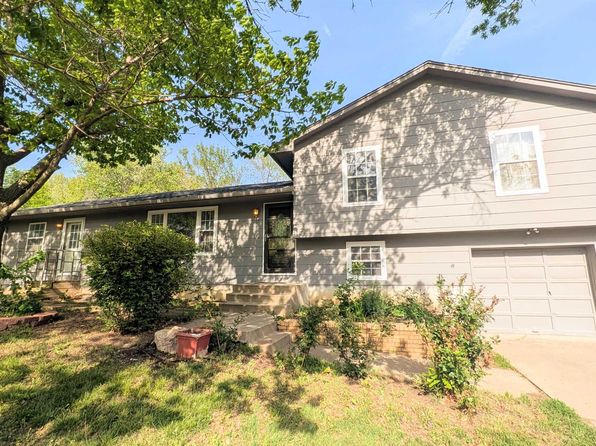 938 Luther St, Emporia, KS 66801