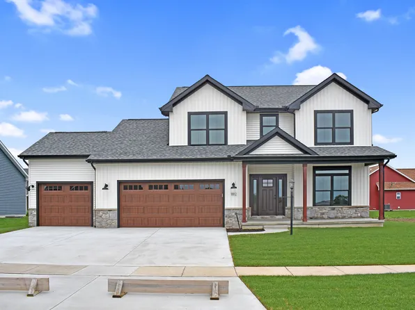 1812 Sunny Acres Rd, Mahomet, IL 61853