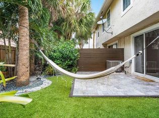 350 SW 8th St APT 2, Boca Raton, FL 33432