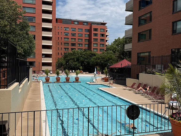 1021 Arlington Blvd #1038A — Photo 8