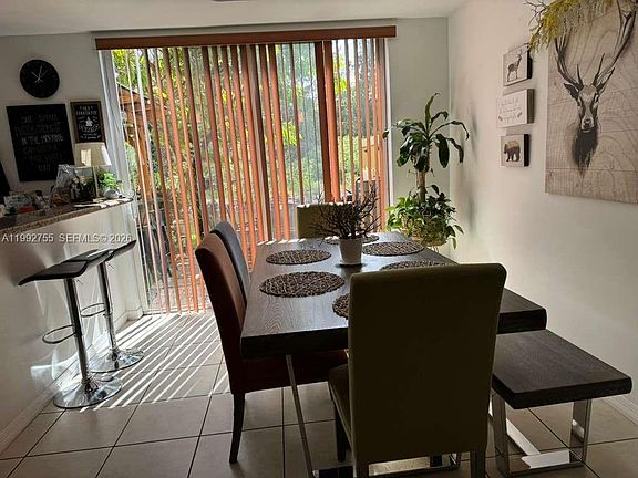 5th image of 1083 SW 143rd Ave #1206