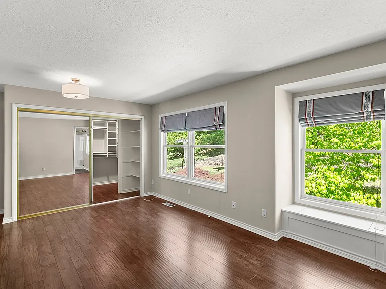 18052 Hobbit Ct — Photo 15