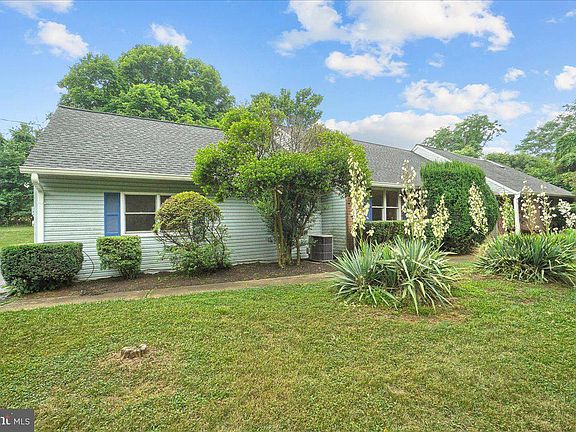 2nd image of 7409 Morgan Rd