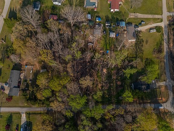 5th image of 125 Fall St