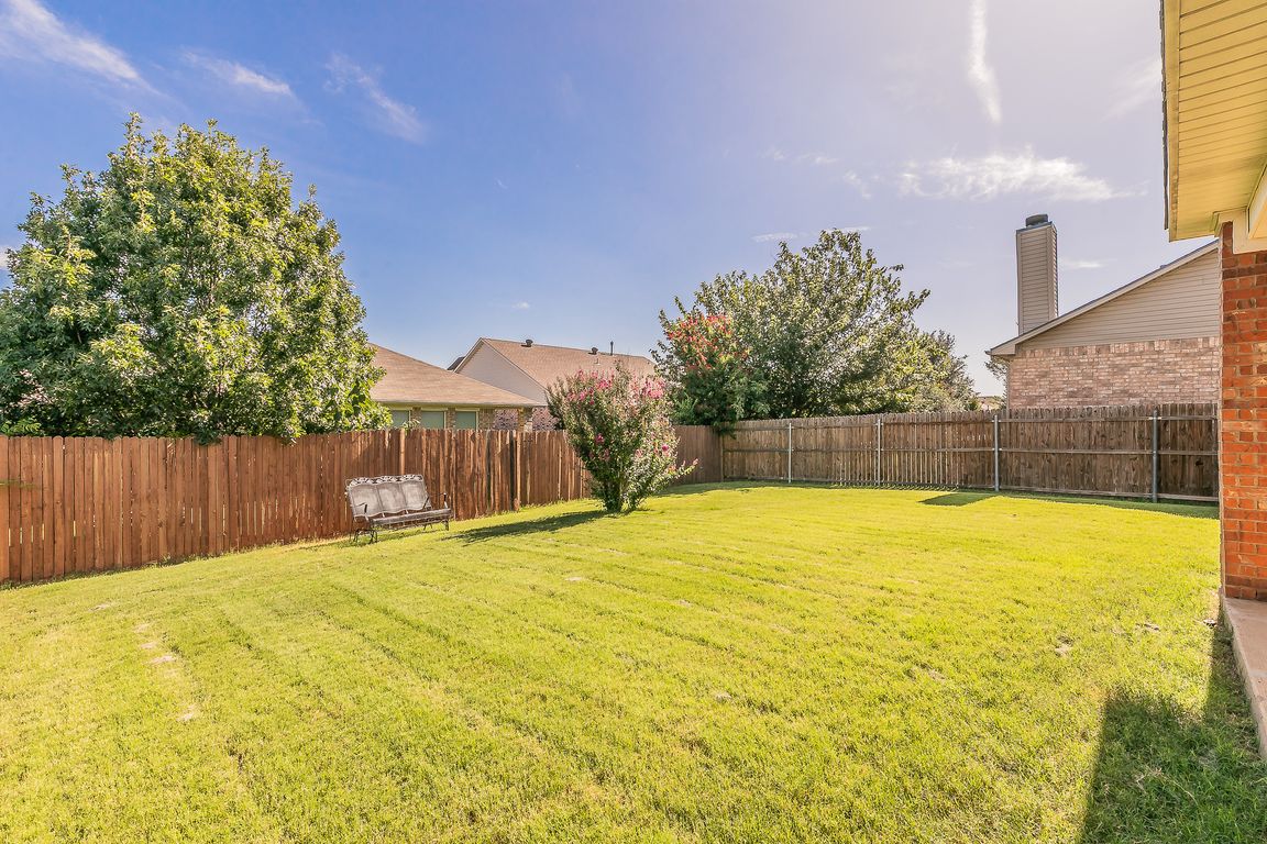 next background image