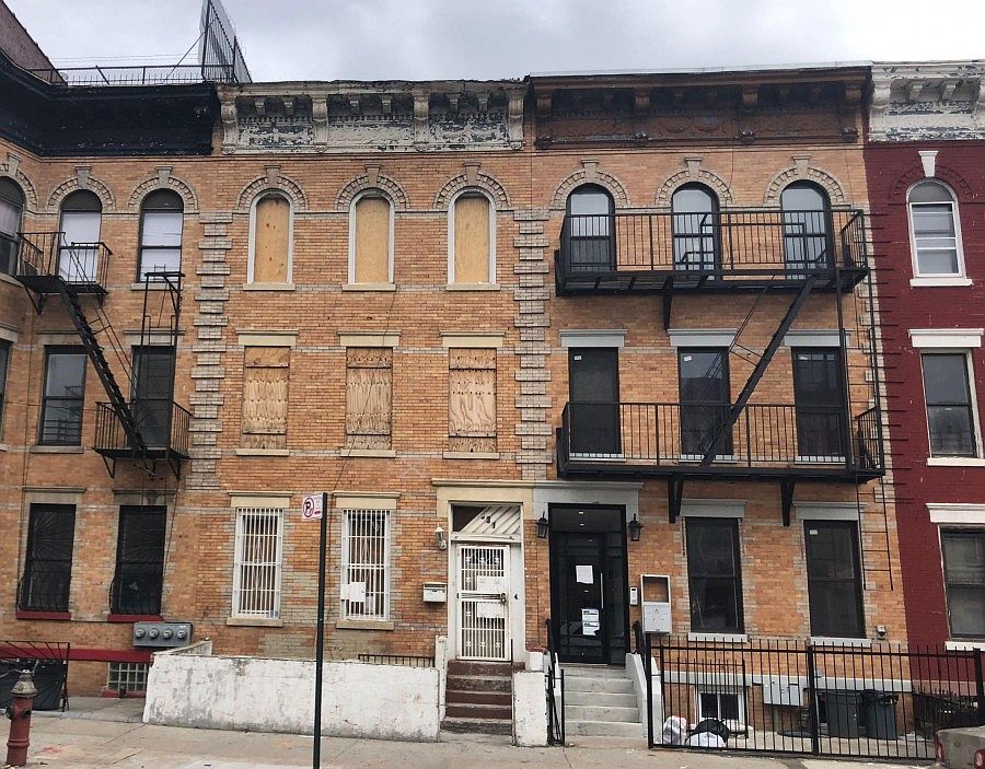 1st image of 1831 Park Pl