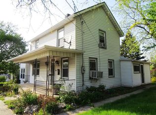 702 W Joliet St, Crown Point, IN 46307
