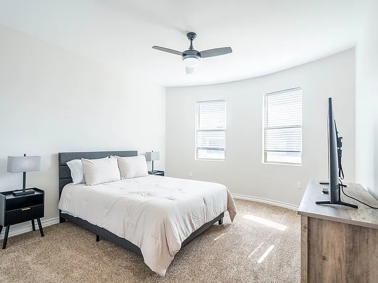 3611 El Cajon Ave — Photo 16