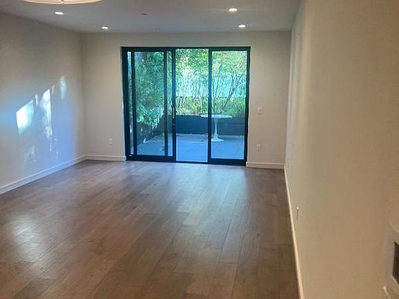 3rd image of 1463 Lombard St APT 202