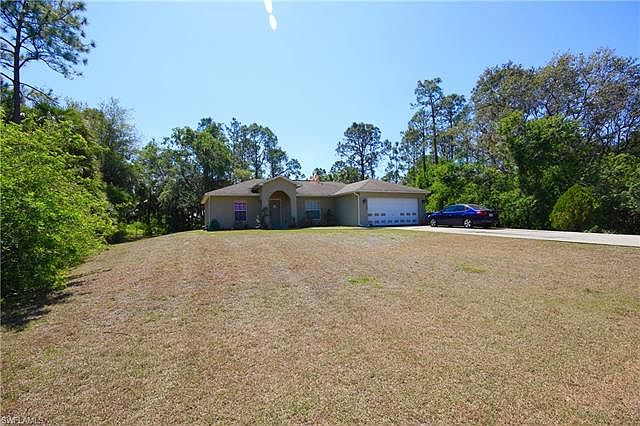 1st image of 1044 Sentinela Blvd