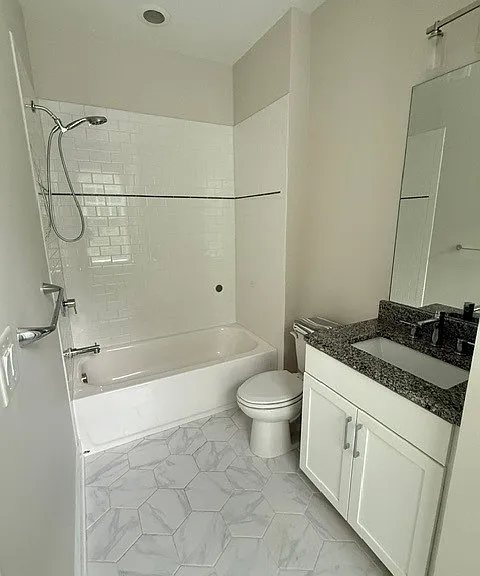 733 Taylor Ct NE — Photo 8