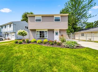 37377 Green Dr, Eastlake, OH 44095