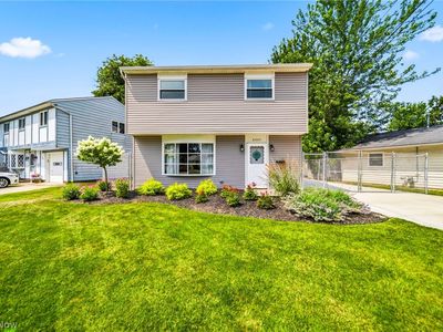 37377 Green Dr, Eastlake, OH, 44095