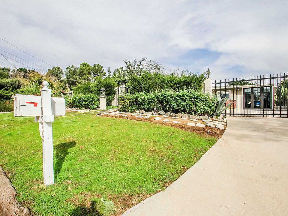 1st image of 10532 Johanna Ave