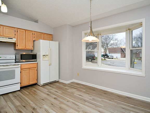 5th image of 3062 Firestone Cir