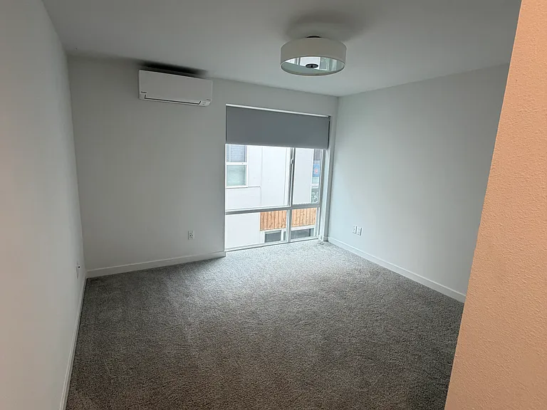 907 Hiawatha Pl S #E — Photo 15
