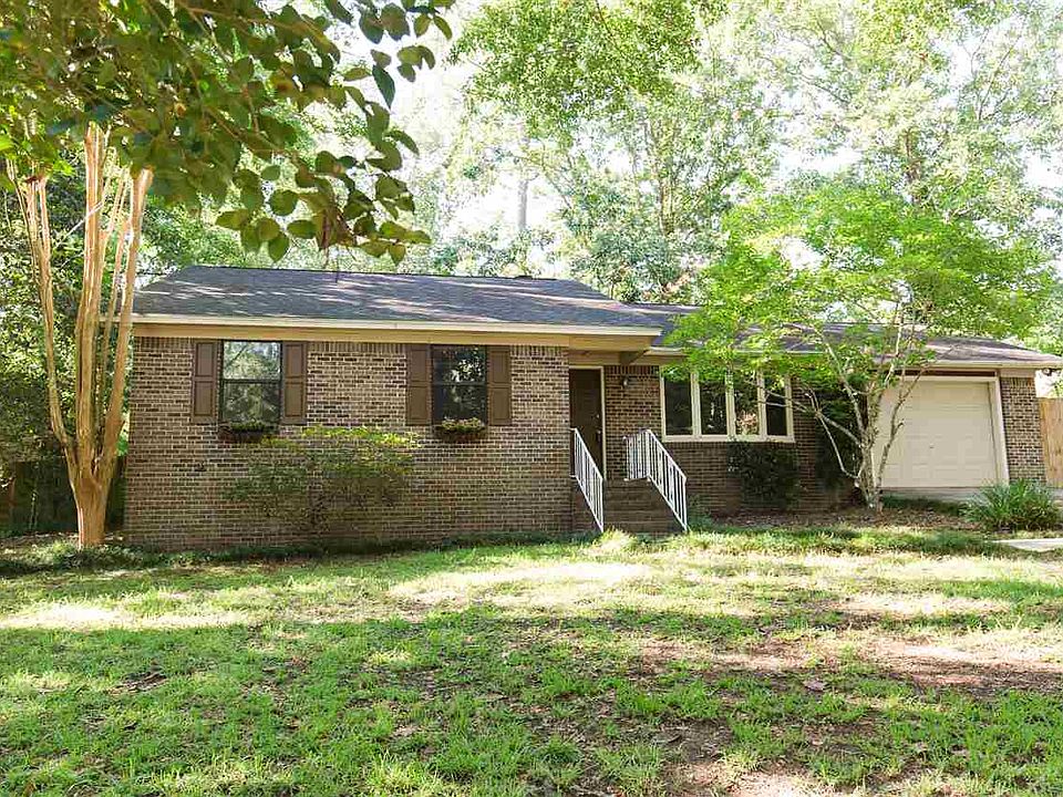 1st image of 8301 Chickasaw Trl