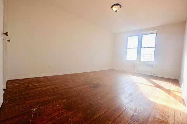 2nd image of 5455 Kings Hwy APT 6C