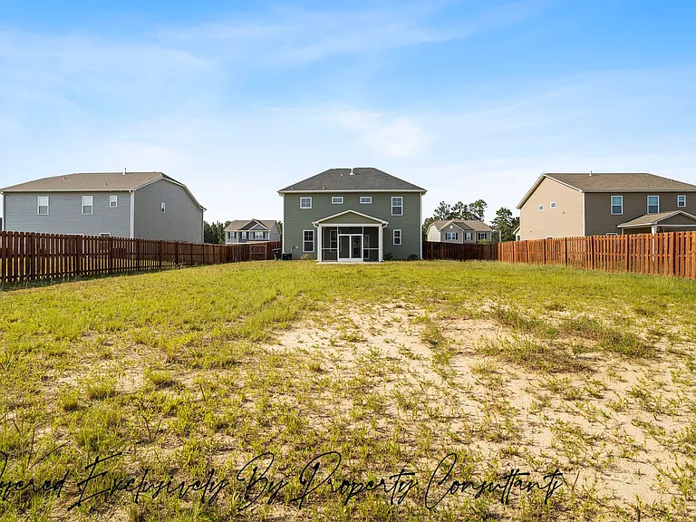 13 Spinney Ct — Photo 32