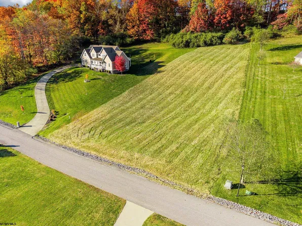 102 Kolbe St, Morgantown, WV 26508