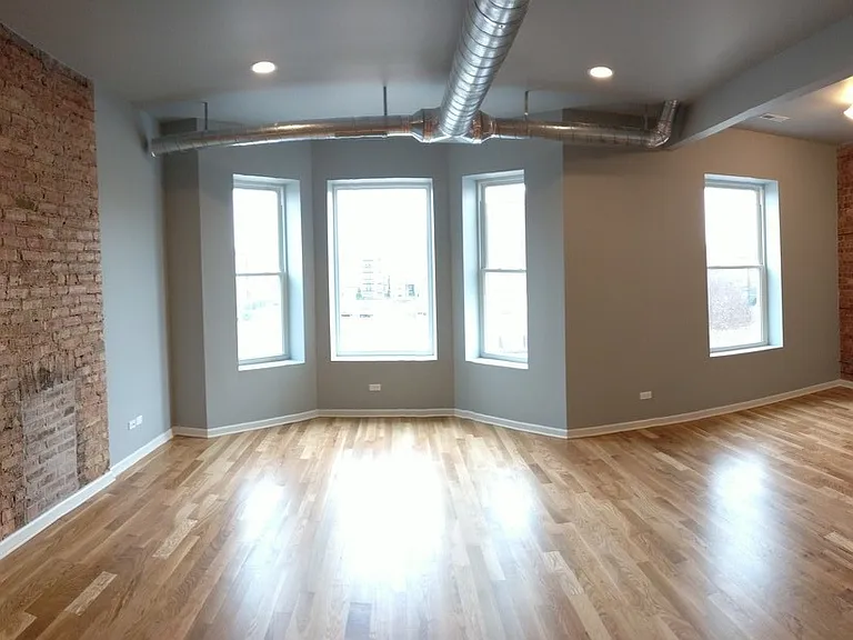6342 S Ingleside Ave #1 — Photo 3