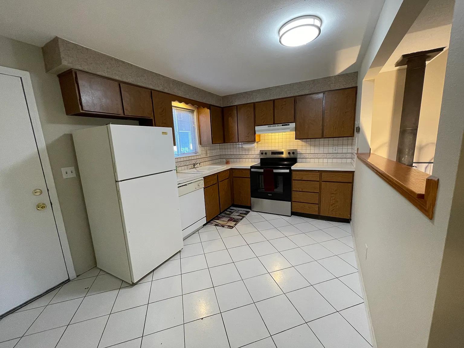 1 bed, 720 sqft, $995 — Photo 1