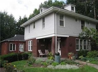 330 Castlegate Rd, Pittsburgh, PA 15221