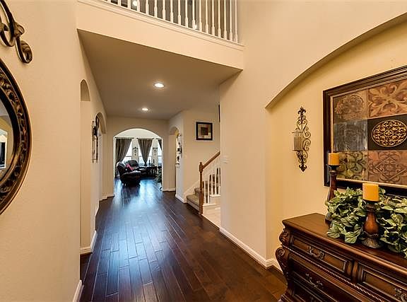 3rd image of 5201 Basswood Dr