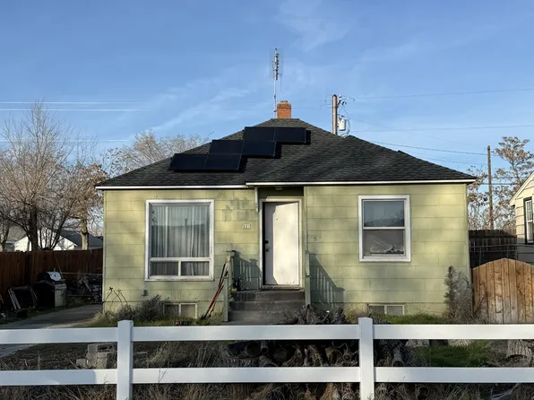 521 E Ridgeway Ave, Hermiston, OR 97838