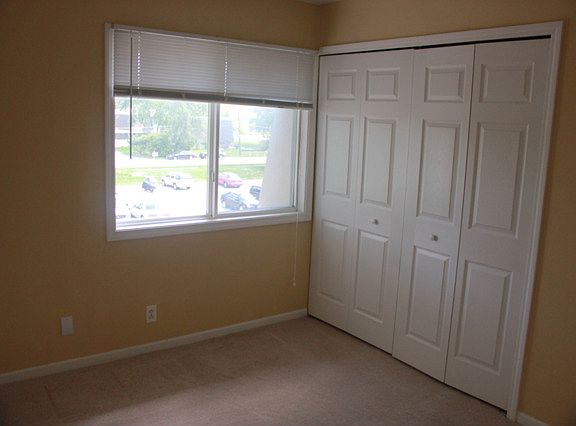 4th image of 1875 Tall Oaks Dr #34