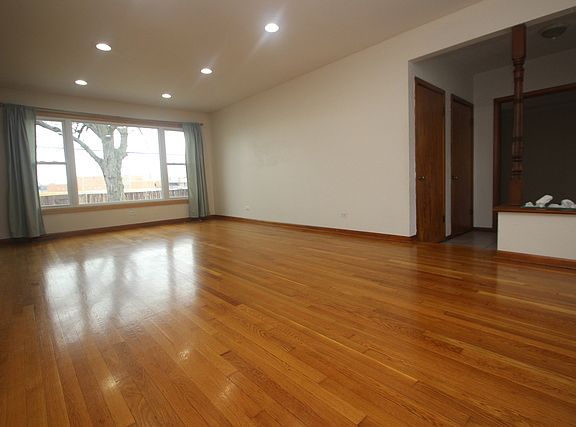 5th image of 5433 Vine St