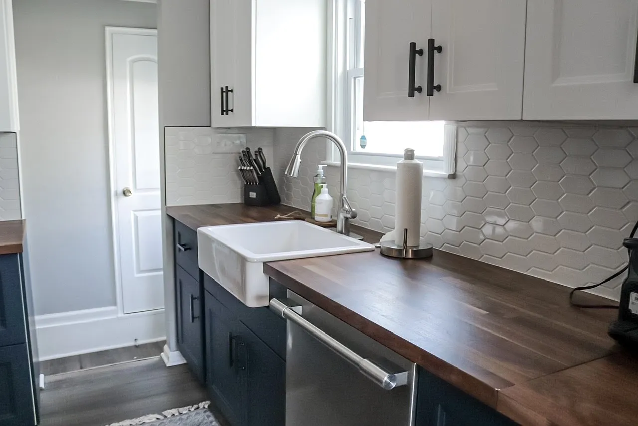 5 bed, 2526 sqft, $3,000 — Photo 4