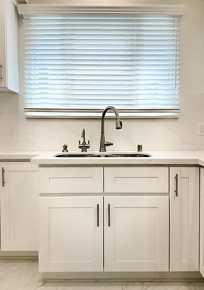 408 1/2 S Spalding Dr — Photo 17