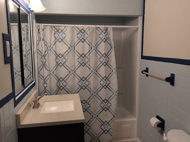 247 Henry St — Photo 9