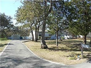 3rd image of 1108 Red Bud Dr