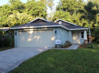 812 36th St W, Bradenton, FL 34205