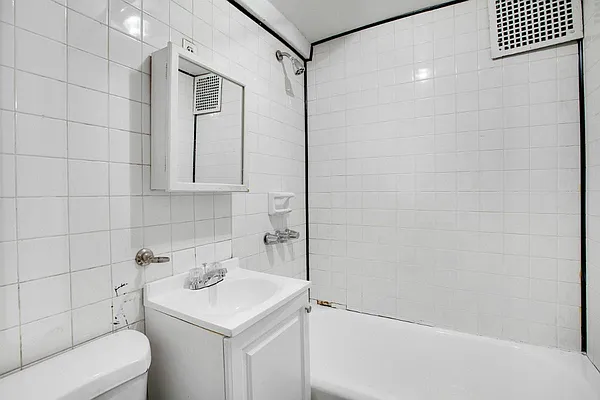 Rented by 195 Property Developers and Realtors LLC | media 11