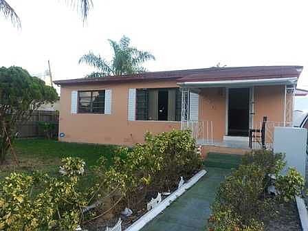 1st image of 520 NE 169th St