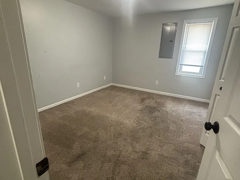 133 W Rosewood Ave #1 — Photo 3