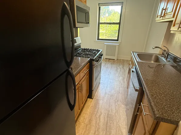 2 Undisclosed Address, Mamaroneck, NY 10543