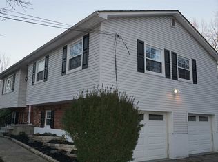 15 Cady Ln, Wappingers Falls, NY 12590