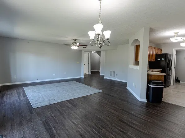 1772 Mimosa Trl, Florence, KY 41042