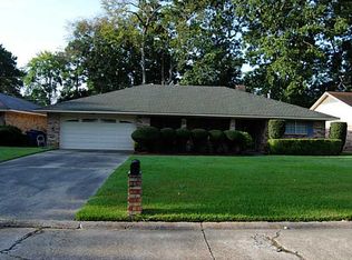 1113 Hallmark Dr, Shreveport, LA 71118