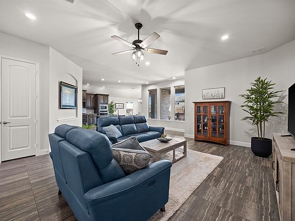 5th image of 4500 Mimosa Dr