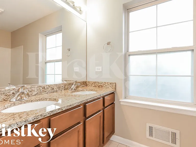 298 N Crooked Lake Ln — Photo 7