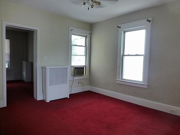 3rd image of 334 Livingston Avenue # Fl 1ST