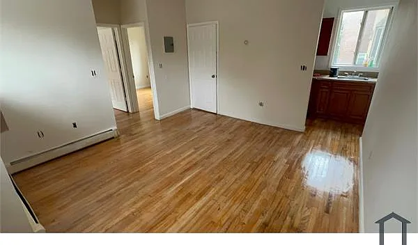 2 bed, $2,500 — Photo 2