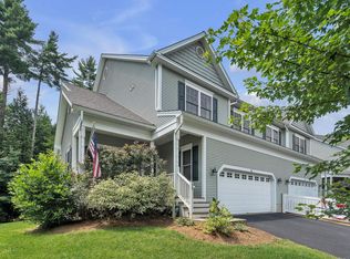 30 Dunbar Dr, Essex Jct, VT 05452