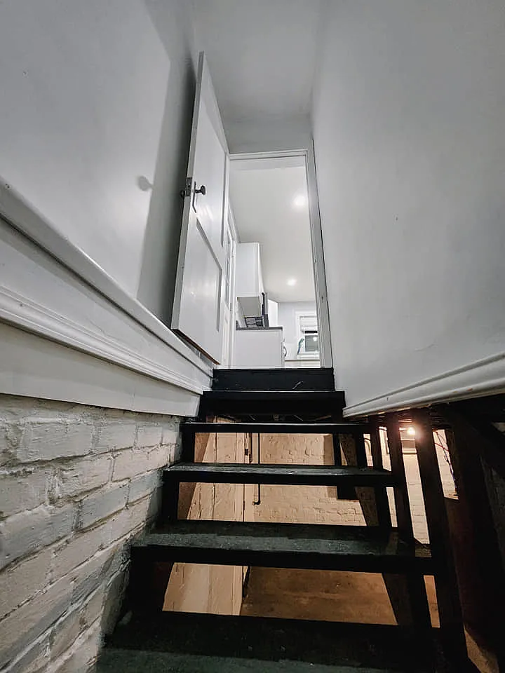 2 bed, 936 sqft, $1,200 — Photo 3